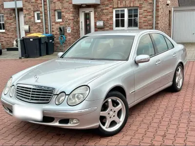 Brugt Mercedes E220 Elegance 150 HK (110 kW) 2002 Grå Sedan