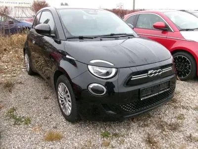 Gebraucht Fiat 500 118 PS (86 kW) 2023 Onyx schwarz Limousine