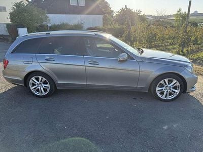Grau Gebraucht 2012 Mercedes C220 Avantgarde Kombi | 8.999 € (Teuer)