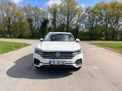 Gebraucht VW Touareg 231 PS (169 kW) 2019 Weiß SUV