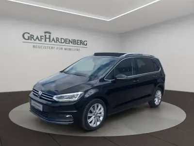 Gebraucht VW Touran Highline 150 PS (110 kW) 2019 Schwarz Van / Kleinbus