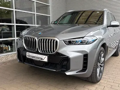 Gebraucht BMW X5 Comfort Edition 340 PS (250 kW) 2025 Skyscraper grau metallic SUV
