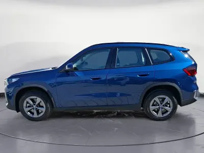 Usado BMW X1 170 HP (125 kW) 2025 Azul SUV