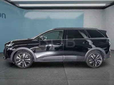 Gebraucht Peugeot 5008 131 PS (96 kW) 2024 Schwarz SUV