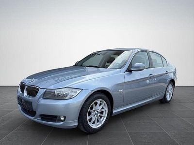 Gebraucht BMW 325 Comfort Edition 218 PS (160 kW) 2011 Blau Limousine