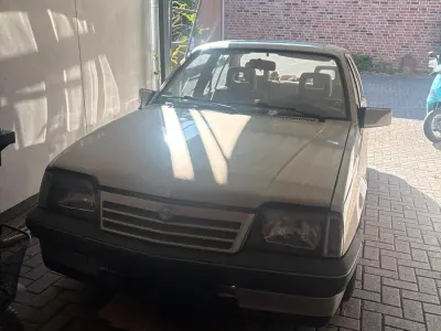 Gebraucht Opel Ascona 75 PS (55 kW) 1988 Limousine