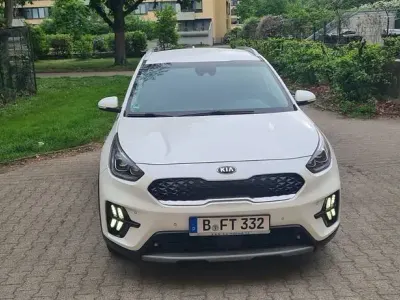 Używany Kia Niro 105 KM (77 kW) 2021 Biały SUV