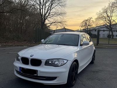 Gebraucht BMW 118 143 PS (105 kW) 2010 Weiß Kleinwagen
