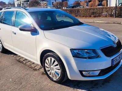 Gebraucht Skoda Octavia Ambition 150 PS (110 kW) 2017 Weiß Kombi