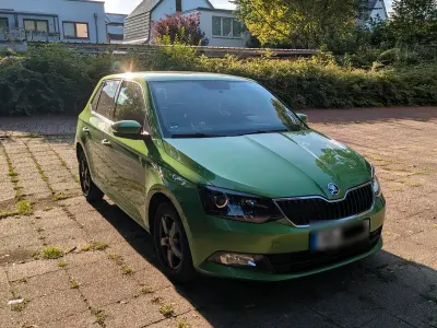 Gebraucht Skoda Fabia 90 PS (66 kW) 2015 Grün Kleinwagen