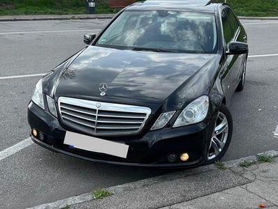 Mercedes E220