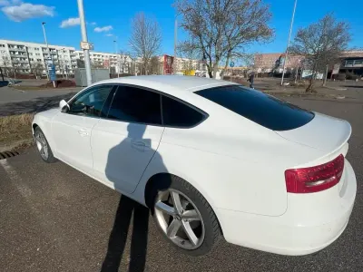 Gebraucht Audi A5 160 PS (117 kW) 2011 Weiß Coupé
