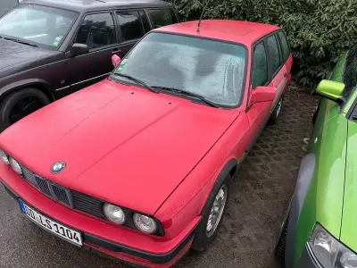 Gebraucht BMW 325 170 PS (125 kW) 1990 Rot Limousine