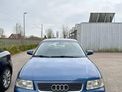 Gebraucht Audi A3 102 PS (75 kW) 2001 Blau Kleinwagen