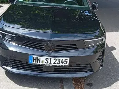 Gebraucht Opel Astra Ultimate 131 PS (96 kW) 2024 Schwarz Kleinwagen