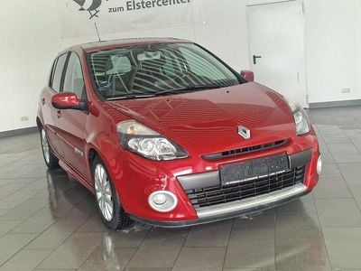 Rot Gebraucht 2010 Renault Clio III Luxe Kleinwagen | 5.990 € (Teuer)
