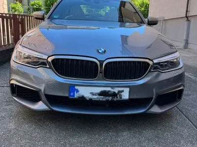 Brugt BMW M550 Performance 400 HK (294 kW) 2018 Sølv Sedan