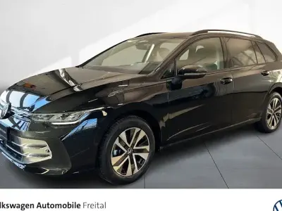 Neu VW Golf VIII 116 PS (85 kW) 2026 Schwarz Kombi