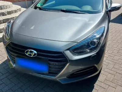 Gebraucht Hyundai i40 116 PS (85 kW) 2017 Grau Kombi