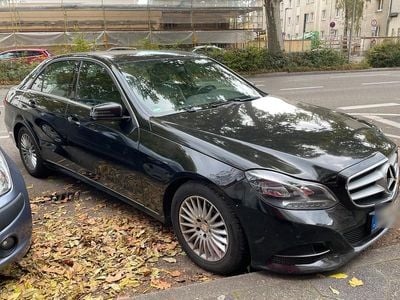 Mercedes E200
