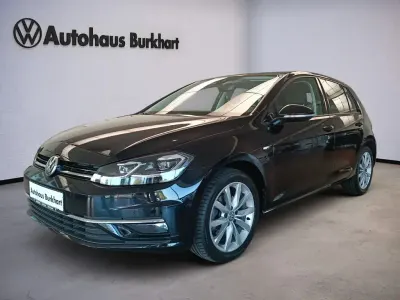 Gebraucht VW Golf VII Highline 150 PS (110 kW) 2018 Schwarz Limousine