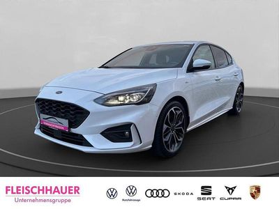 Weiss Gebraucht 2019 Ford Focus ST-Line X Limousine | 17.990 € (Fairer Preis)
