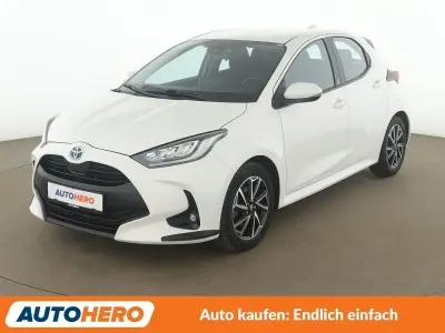 Gebraucht Toyota Yaris Team 116 PS (85 kW) 2022 Weiß Kleinwagen
