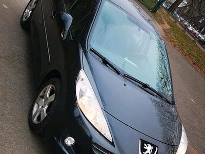 Gebraucht Peugeot 207 120 PS (88 kW) 2011 Schwarz Kleinwagen