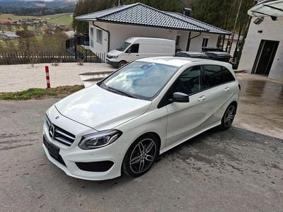 Gebraucht Mercedes B200 136 PS (100 kW) 2017 Weiß Van / Kleinbus