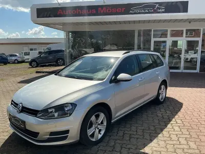 Gebraucht VW Golf VII Comfortline 110 PS (80 kW) 2015 Silber Kombi