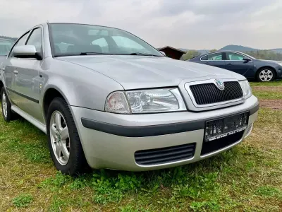 Usata Skoda Octavia Classic 102 CV (75 kW) 2002 Argento Berlina
