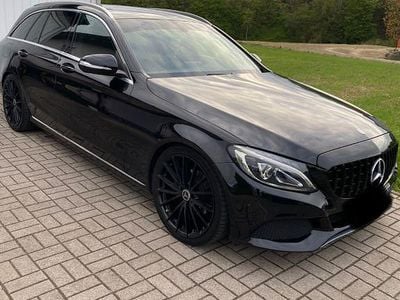 Gebraucht Mercedes C180 Avantgarde 156 PS (114 kW) 2015 Schwarz Limousine