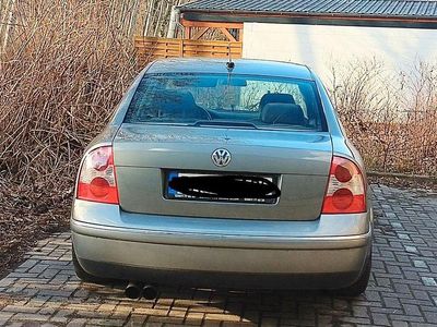 Gebraucht VW Passat Basis 150 PS (110 kW) 2001 Grau Limousine