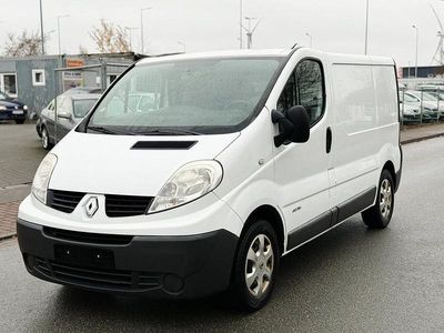 Gebraucht Renault Trafic 114 PS (83 kW) 2011 Weiß Van / Kleinbus