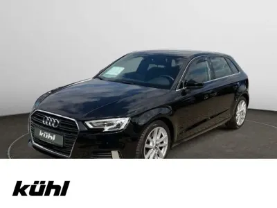 Gebraucht Audi A3 Sport 150 PS (110 kW) 2020 Mythosschwarz metallic Limousine