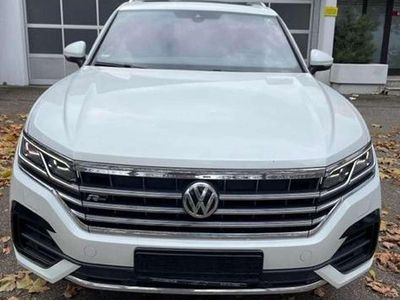 Gebraucht VW Touareg R-line 286 PS (210 kW) 2018 Oryxweiß perlmutteffekt SUV