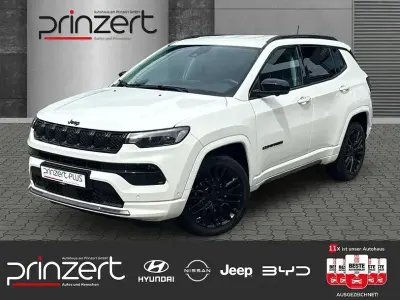 Gebraucht Jeep Compass Altitude 131 PS (96 kW) 2024 Alpine white SUV