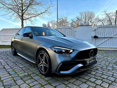 Grau Gebraucht 2023 Mercedes C300e AMG line Limousine | 54.500 €