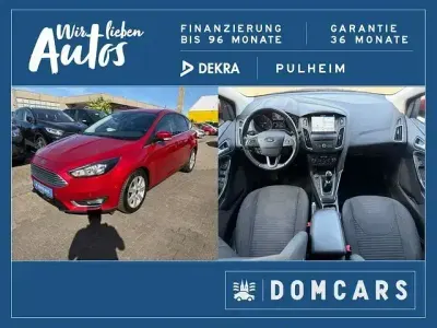 Gebraucht Ford Focus Titanium 120 PS (88 kW) 2017 Rot Limousine