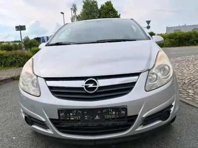 Gebraucht Opel Corsa 69 PS (50 kW) 2010 Silber Kleinwagen