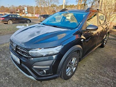 Grau Gebraucht 2022 Dacia Sandero Comfort Limousine | 13.650 € (Fairer Preis)