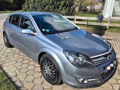 Gebraucht Opel Astra Sport 125 PS (91 kW) 2004 Silber Limousine