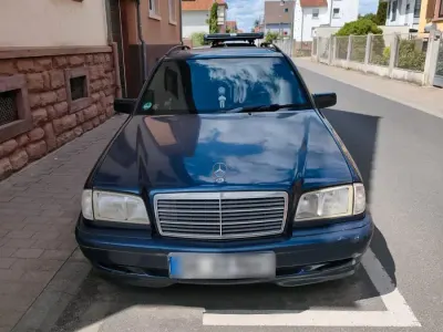 Gebraucht Mercedes C240 170 PS (125 kW) 1998 Blau Kombi