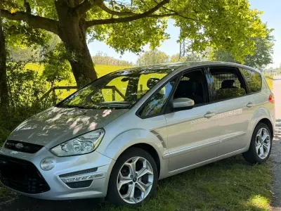 Gebraucht Ford S-MAX S 145 PS (106 kW) 2011 Silber Van / Kleinbus