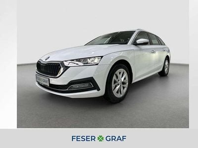 Weiss Gebraucht 2024 Skoda Octavia Kombi | 26.770 € (Guter Preis)