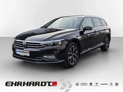 Usata VW Passat Elegance 150 CV (110 kW) 2023 Nero Station wagon
