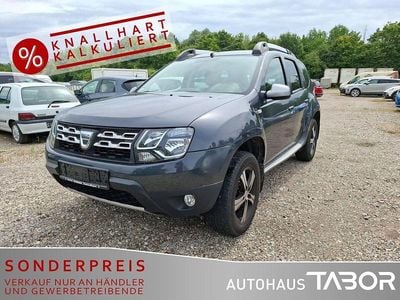 Grau "comete" Gebraucht 2015 Dacia Duster Lauréate SUV | 9.285 € (Fairer Preis)