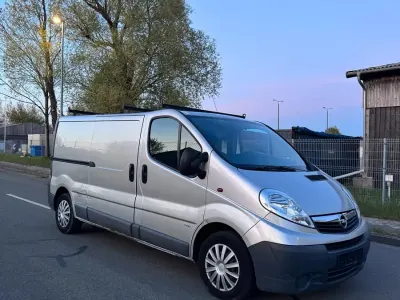 Gebraucht Opel Vivaro 114 PS (83 kW) 2013 Grau Van / Kleinbus