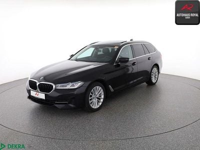 Black sapphire Gebraucht 2022 BMW 520 Kombi | 29.880 € (Guter Preis)