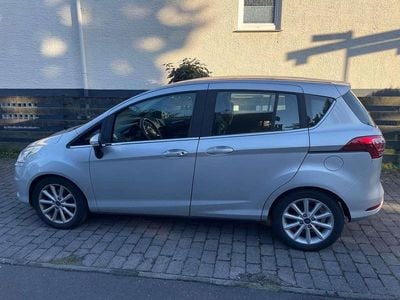 Gebraucht Ford B-MAX Titanium 105 PS (77 kW) 2016 Silber Van / Kleinbus